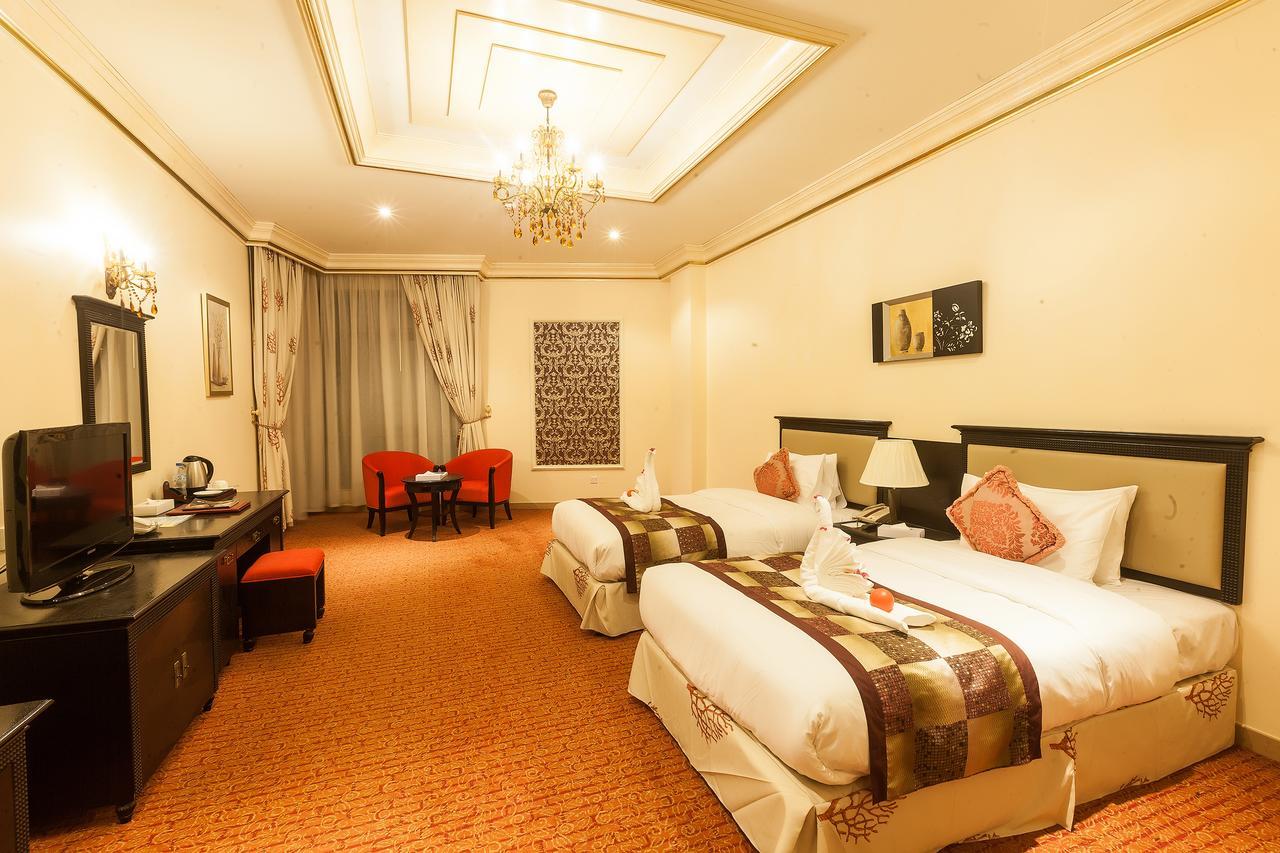 Resort Sahara &