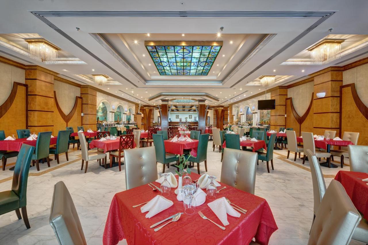 Resort Sahara & 5*